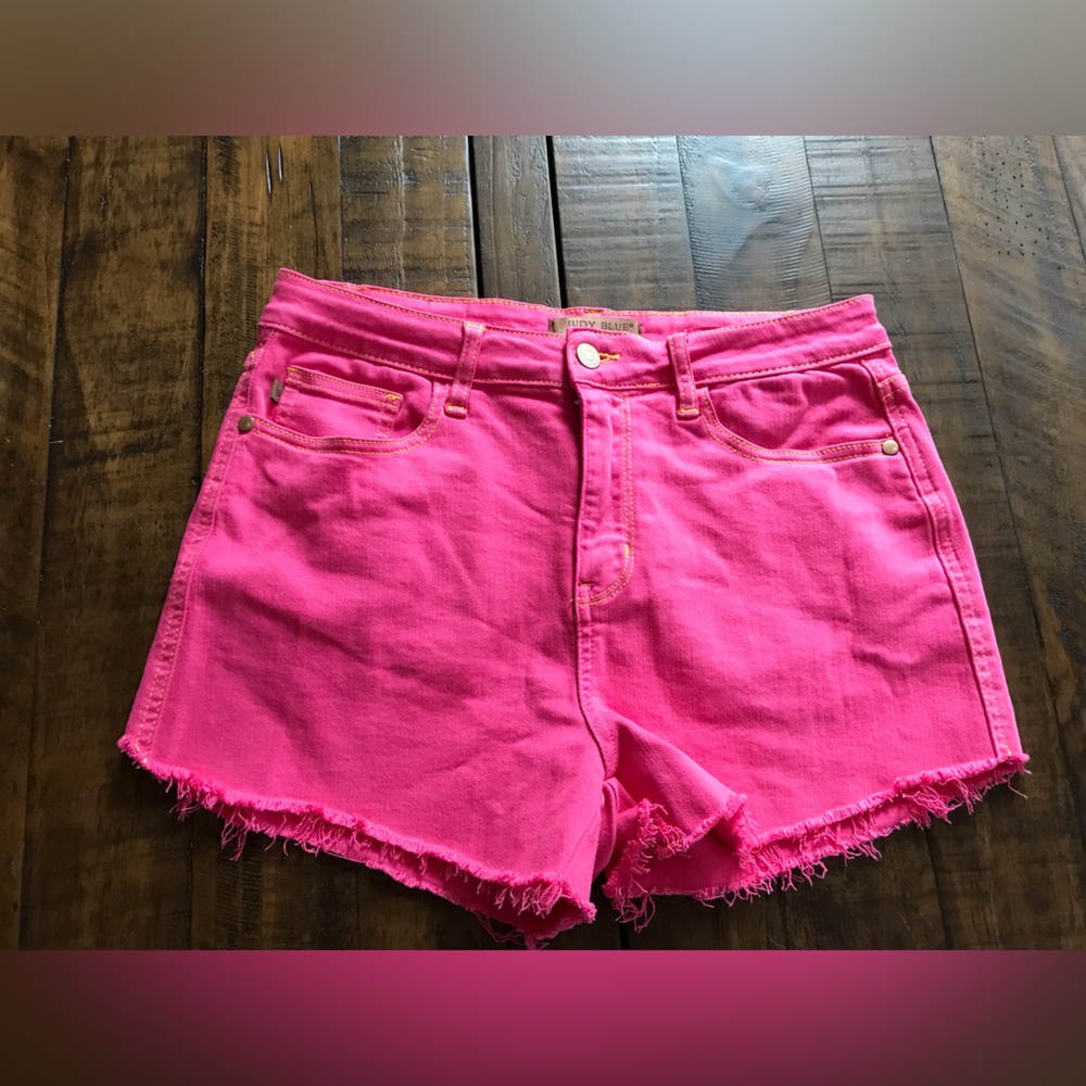 Judy Blue  garment dyed pink denim cut off shorts size Large EUC